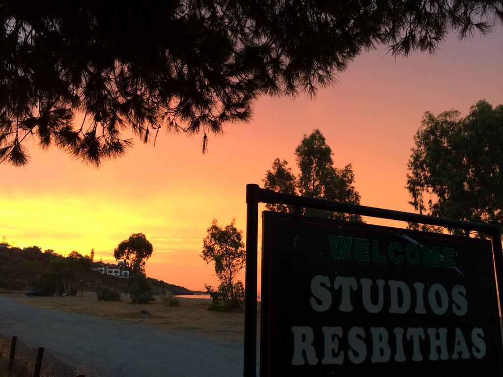 Studios Resbithas Gythio Exterior photo